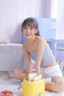 金鳞岂池中物